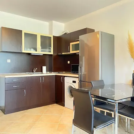 Ravda Family Resort. Park&Sea Aparthotel