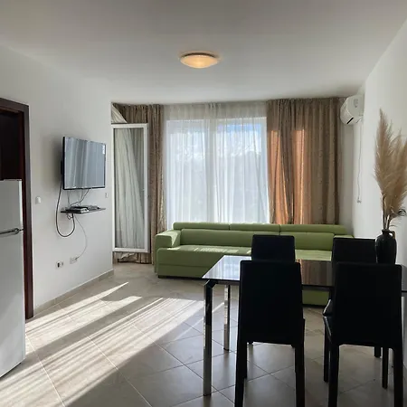 Ravda Family Resort. Park&Sea Aparthotel