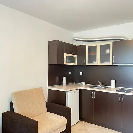 Ravda Family Resort. Park&Sea Aparthotel