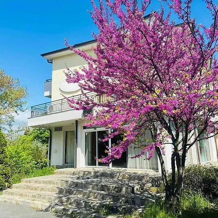Family Resort. Park&sea 4* ラヴダ